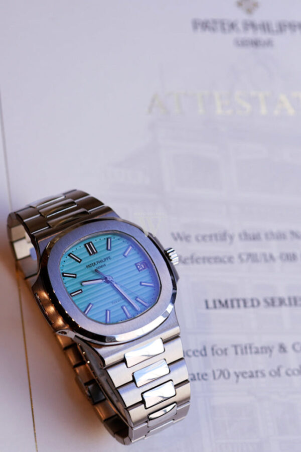 Patek Philippe Patek Philippe Nautilus Blue Dial - Image 4