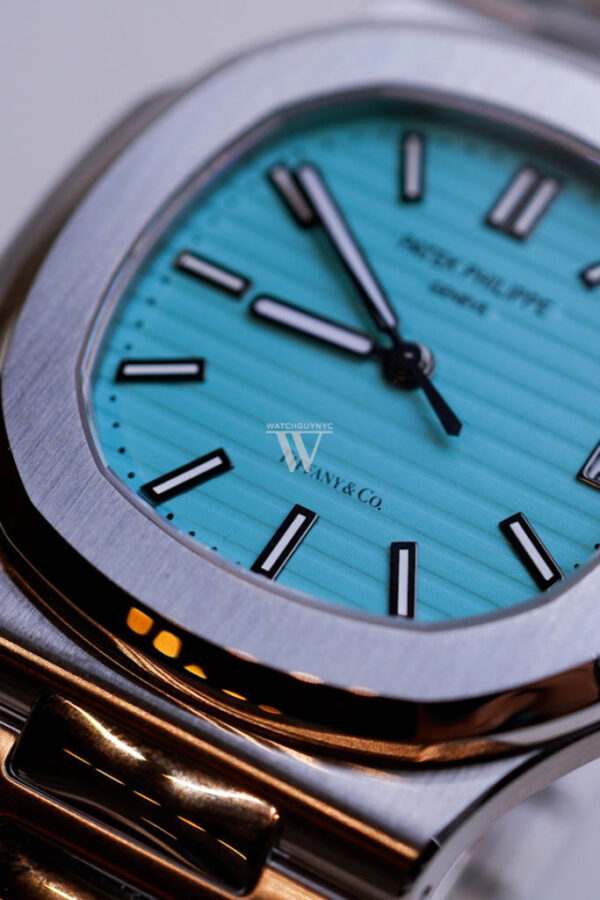 Patek Philippe Patek Philippe Nautilus Blue Dial - Image 3