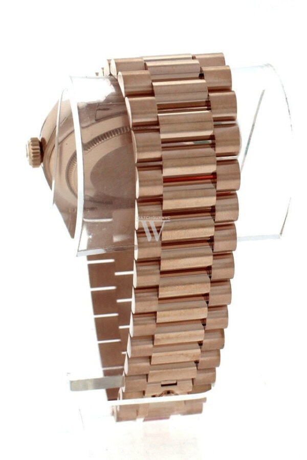 Rolex Day-Date 40 Sundust Gold Dial - Image 2