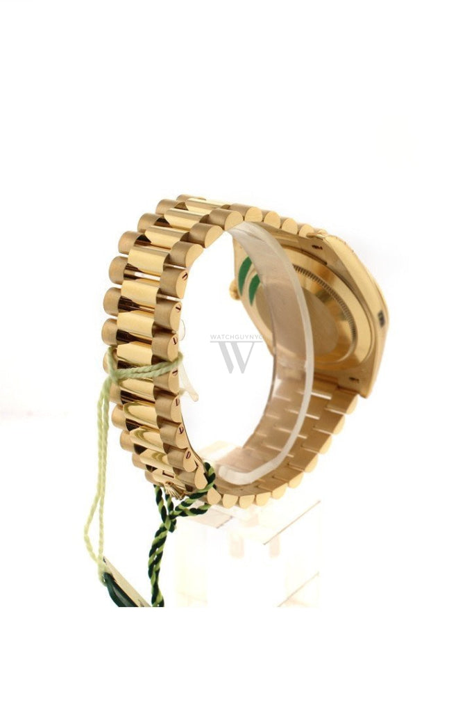 Rolex Day-Date 40 Silver Silver Dial - Image 3