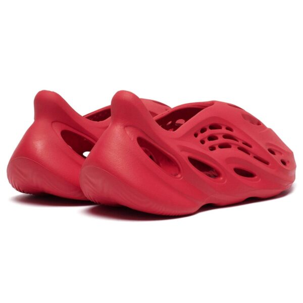 adidas Yeezy Foam Runner ‘Vermilion’ - Image 3