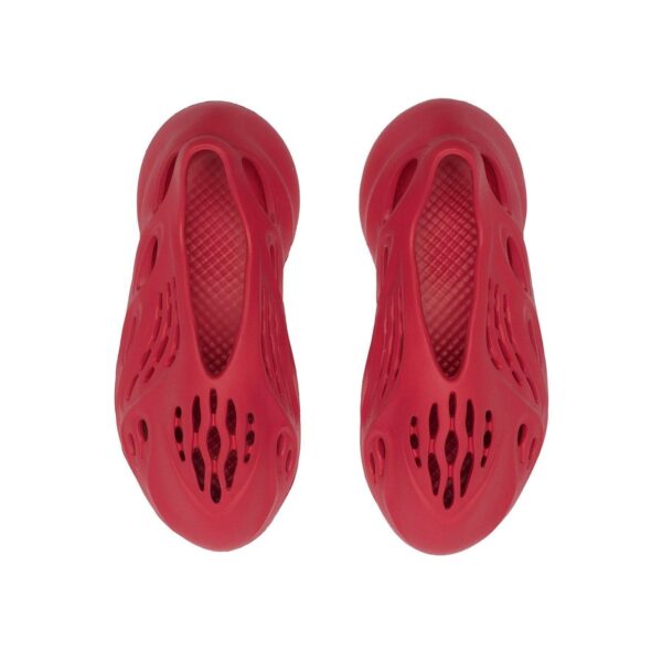 adidas Yeezy Foam Runner ‘Vermilion’ - Image 4