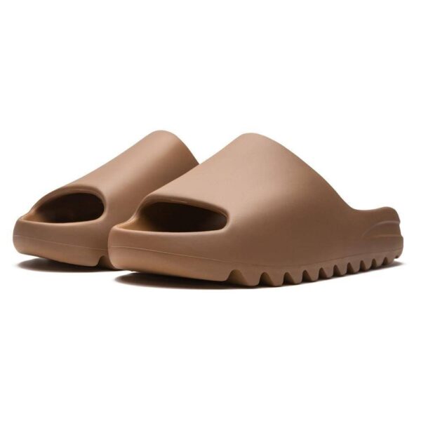 Yeezy Slides ‘Core’ - Image 2