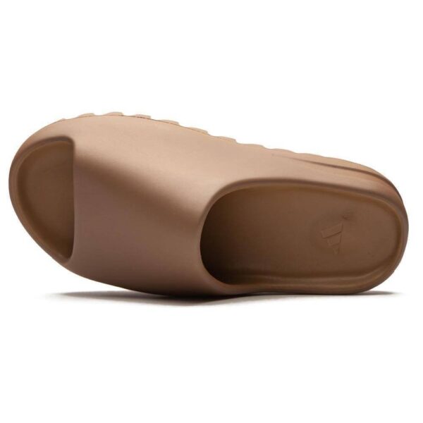 Yeezy Slides ‘Core’ - Image 4