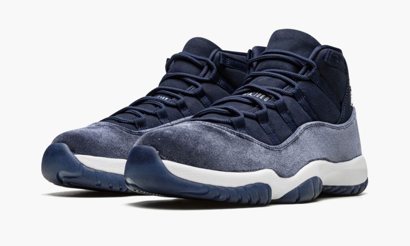 WMNS Air Jordan 11 Velvet “Midnight Navy” - Image 3