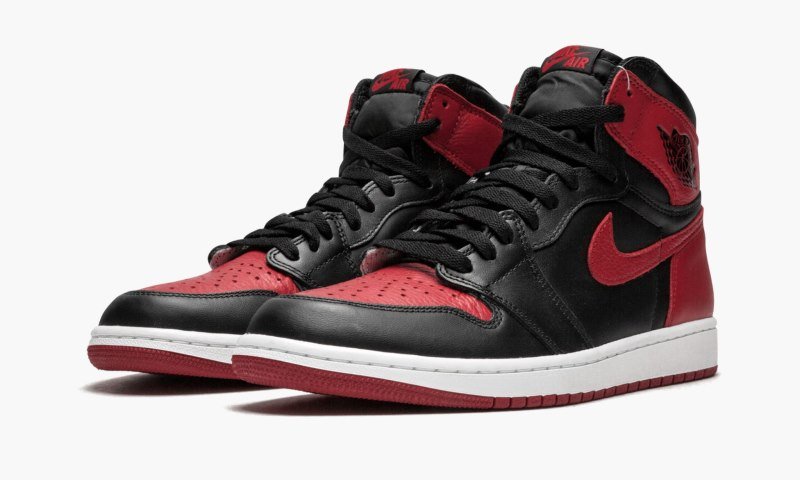 Air Jordan 1 Retro High OG “Banned / Bred” - Image 3