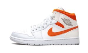 Air Jordan 1 Mid “Starfish”