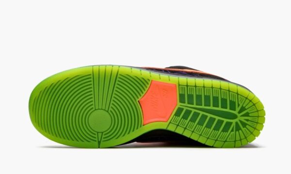 SB Dunk Low “Night of Mischief” - Image 6