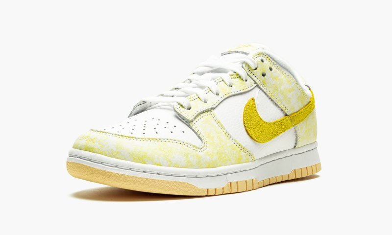 W Dunk Low “Yellow Strike” - Image 5