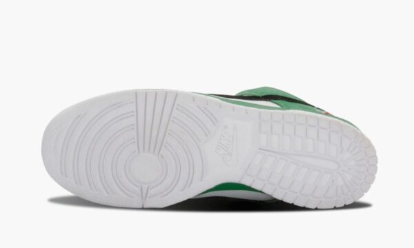 SB Dunk Low Pro “Heineken” - Image 5