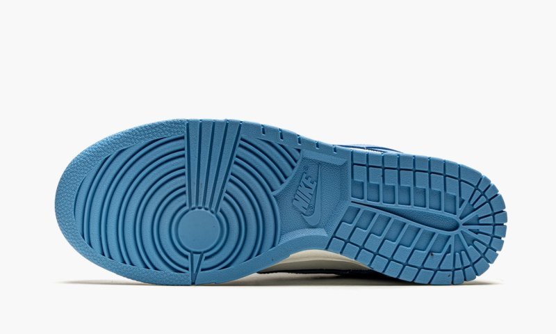 Dunk Low WMNS “Coast” - Image 6