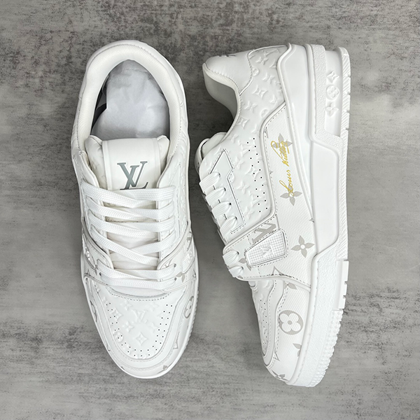 Louis Vuitton - Image 3