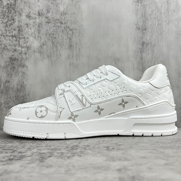 Louis Vuitton - Image 7