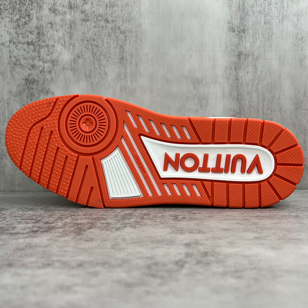 Louis Vuitton - Image 8