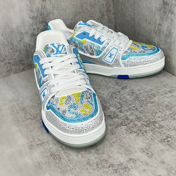 Louis Vuitton - Image 2