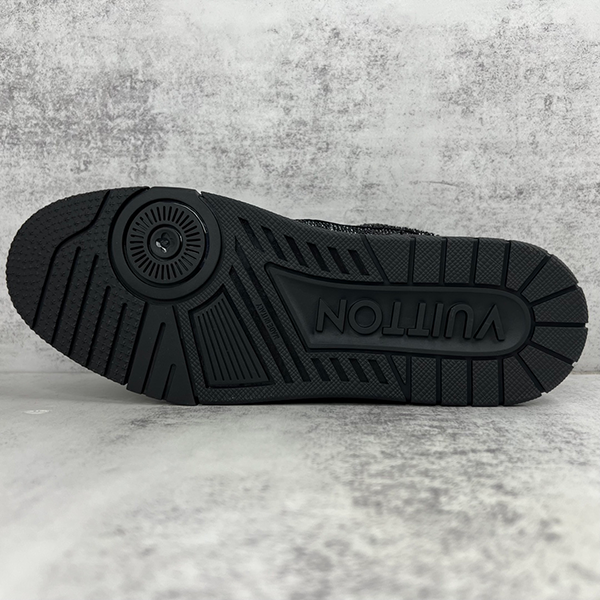 Louis Vuitton - Image 8