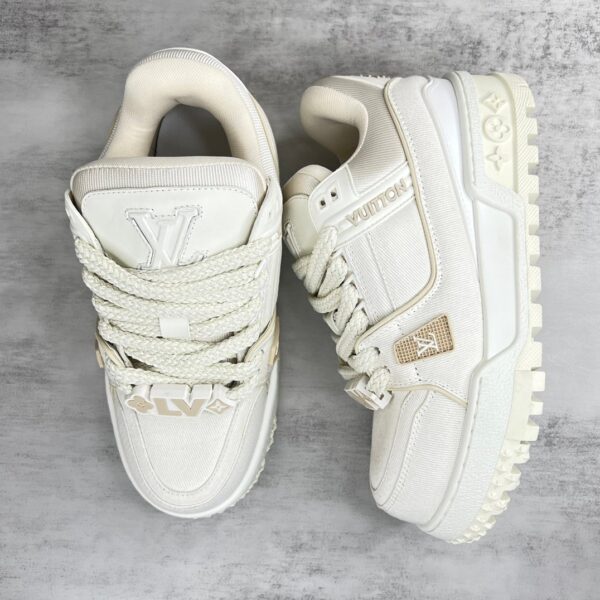 Louis Vuitton - Image 7