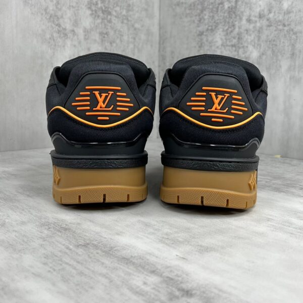 Louis Vuitton - Image 5