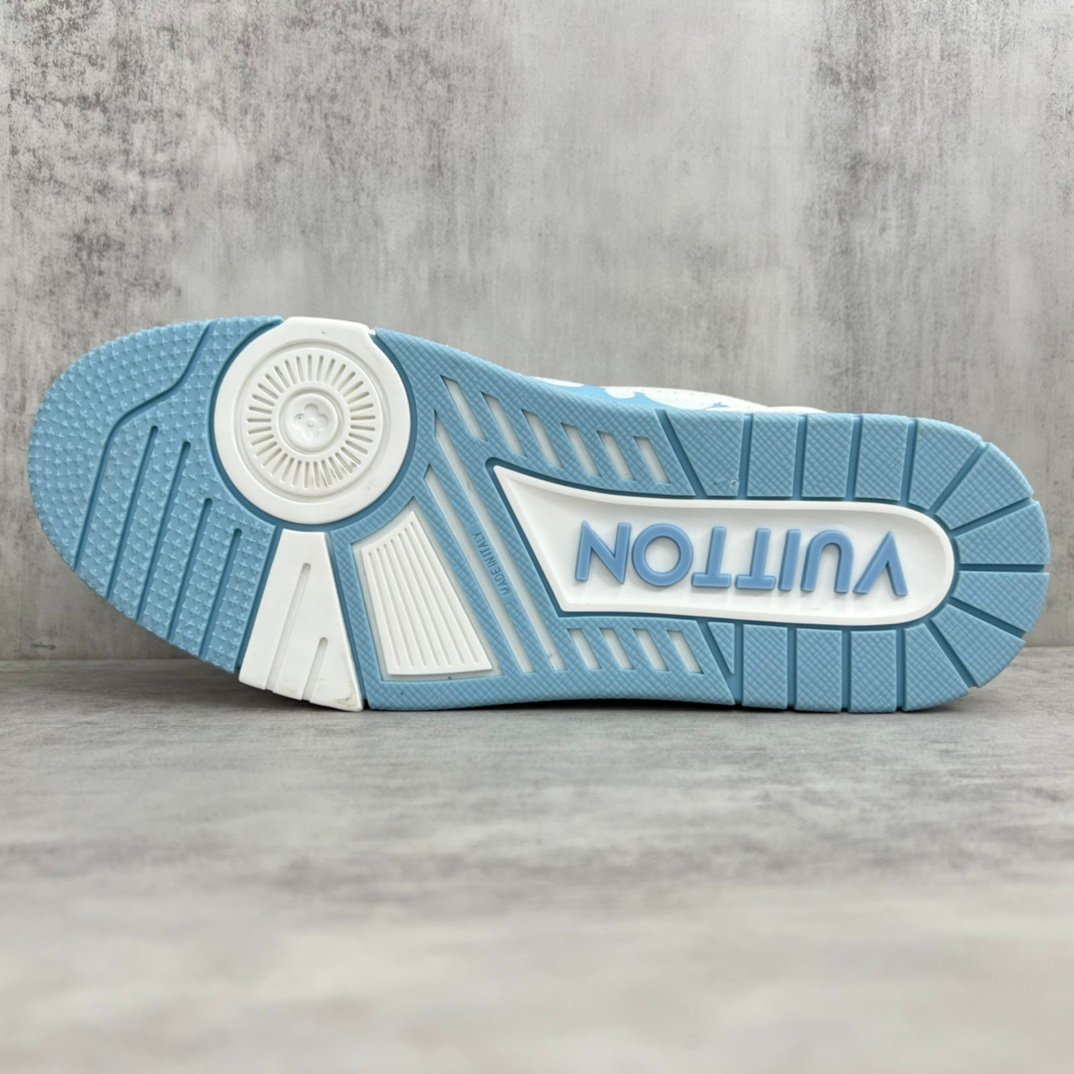 Louis Vuitton - Image 8