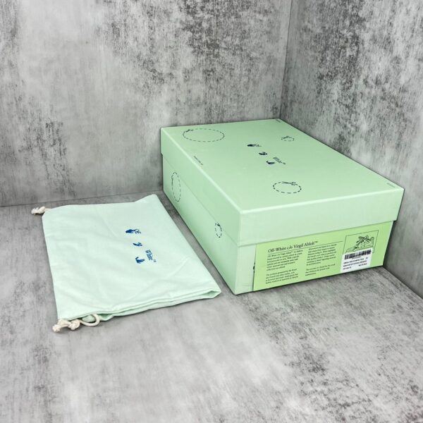 Off-White - Image 9