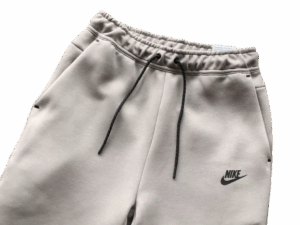TECH SHORTS – LIGHT GREY