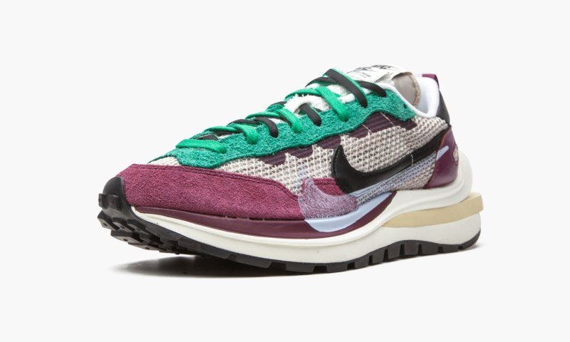 VaporWaffle “Sacai – Villain Red / Neptune Green” - Image 5