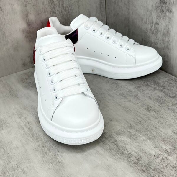 Alexander McQueen - Image 2