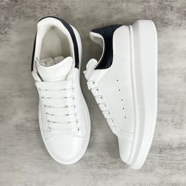 Alexander McQueen - Image 3
