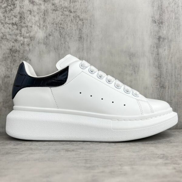 Alexander McQueen - Image 6