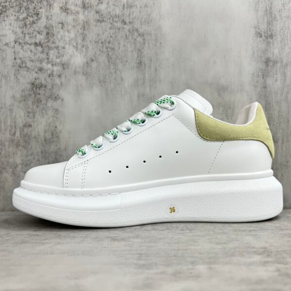 Alexander McQueen - Image 7