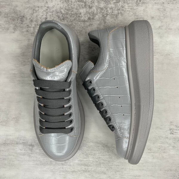 Alexander McQueen - Image 3