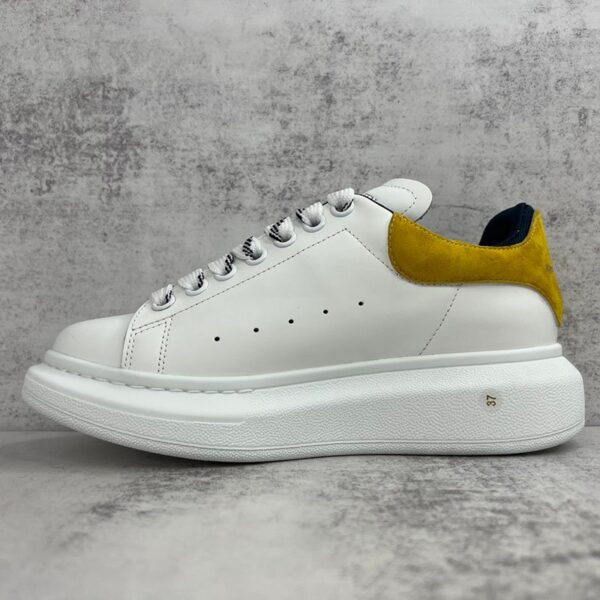 Alexander McQueen - Image 6