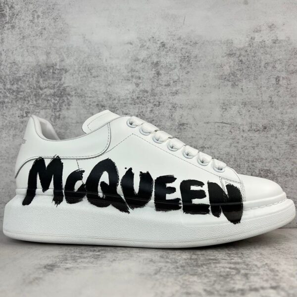 Alexander McQueen - Image 6