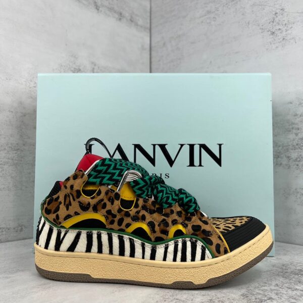 Lanvin Curb