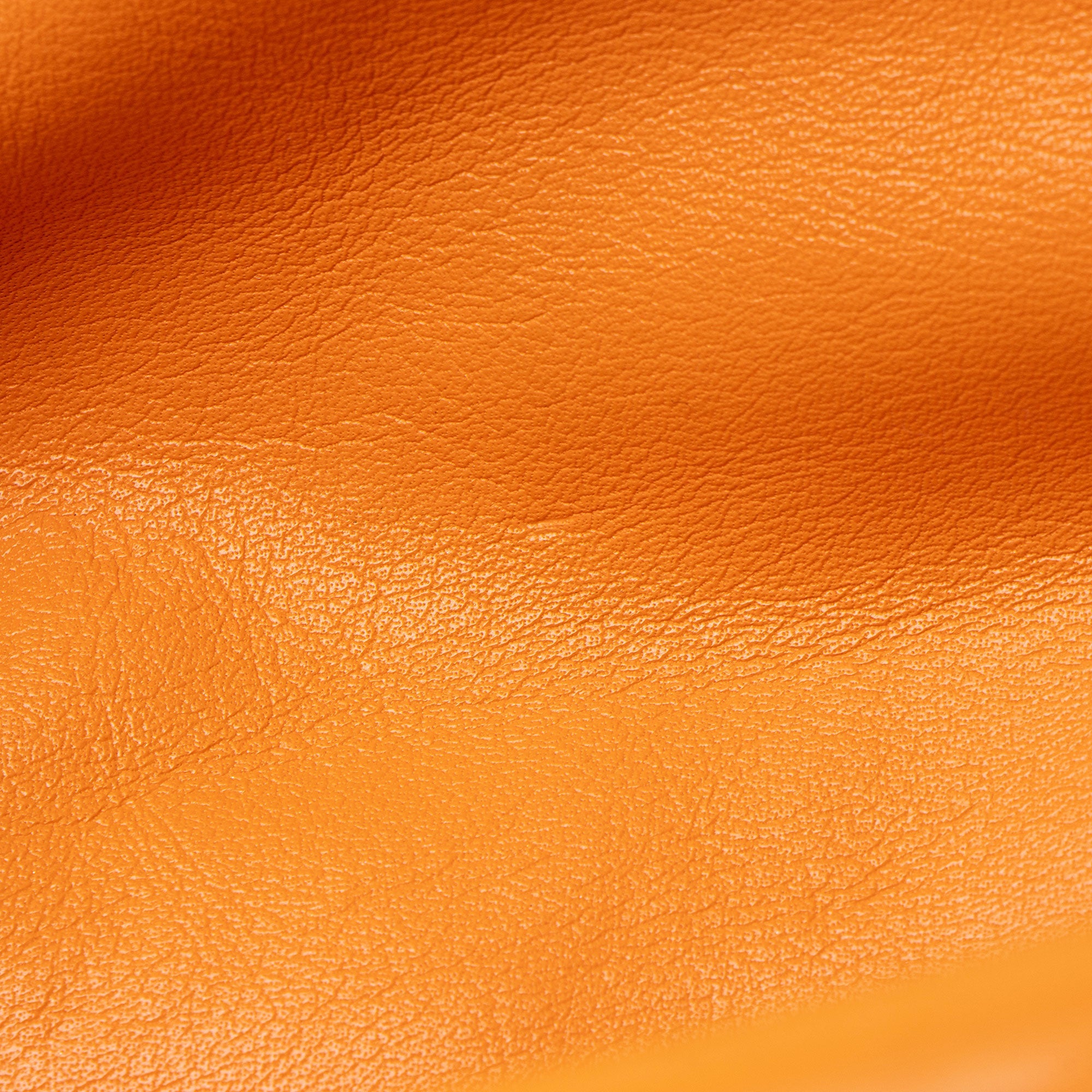Bottega Veneta Calfskin The Pouch Mini Clutch - Image 9