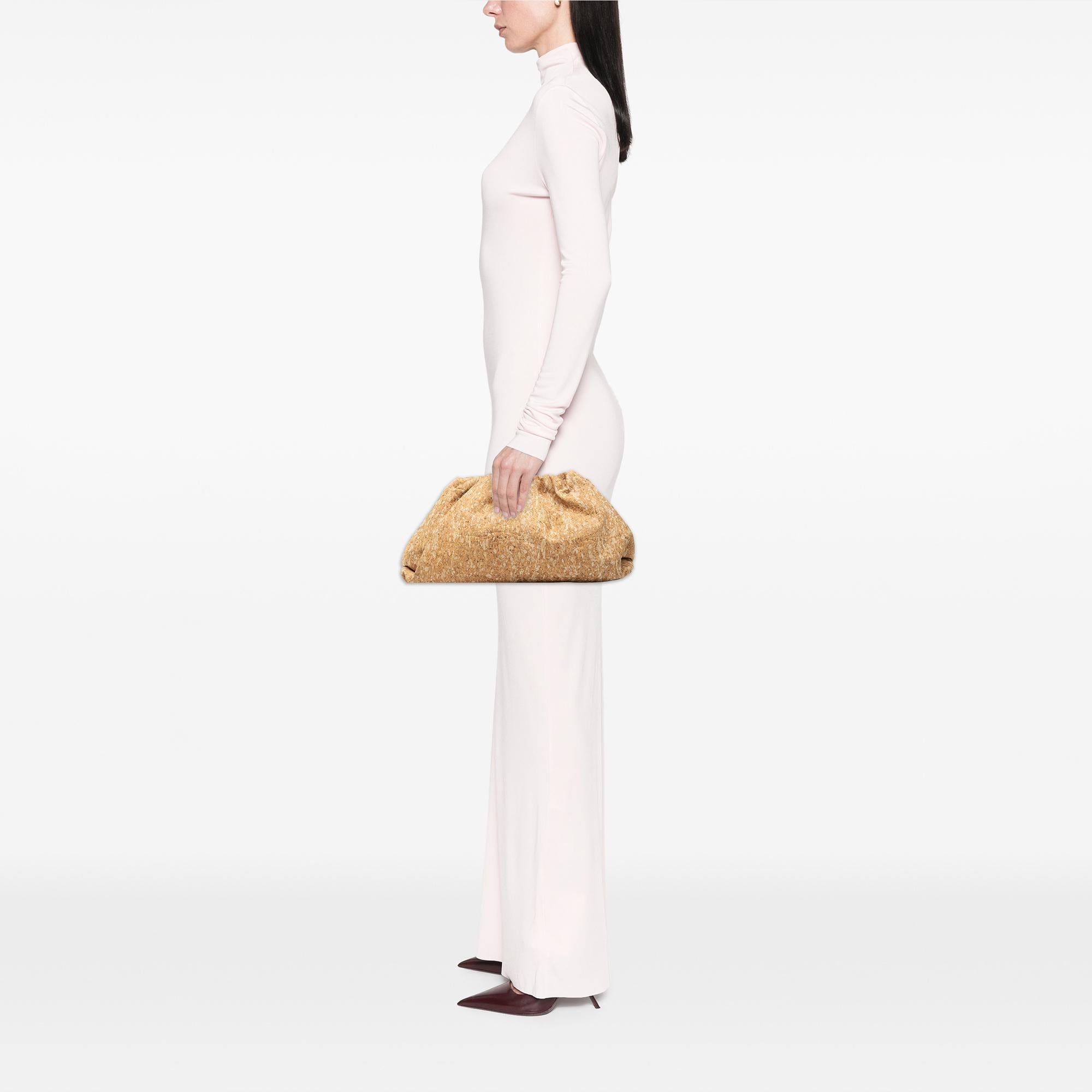 Bottega Veneta Cork The Pouch - Image 5