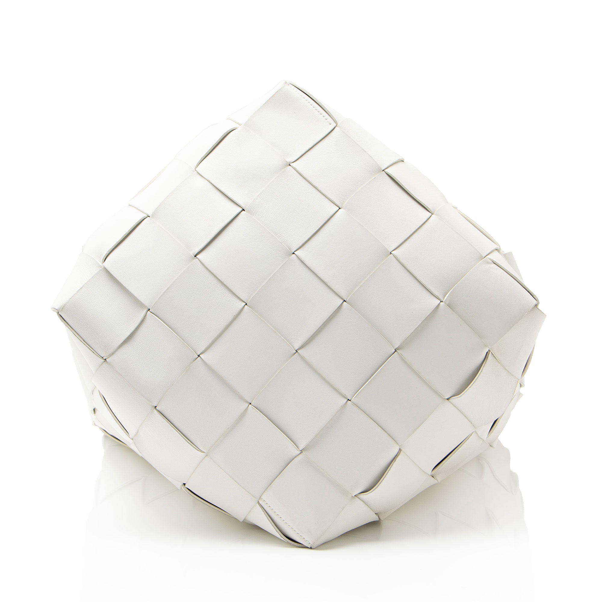 Bottega Veneta Intrecciato Maxi Cassette Tote - Image 4