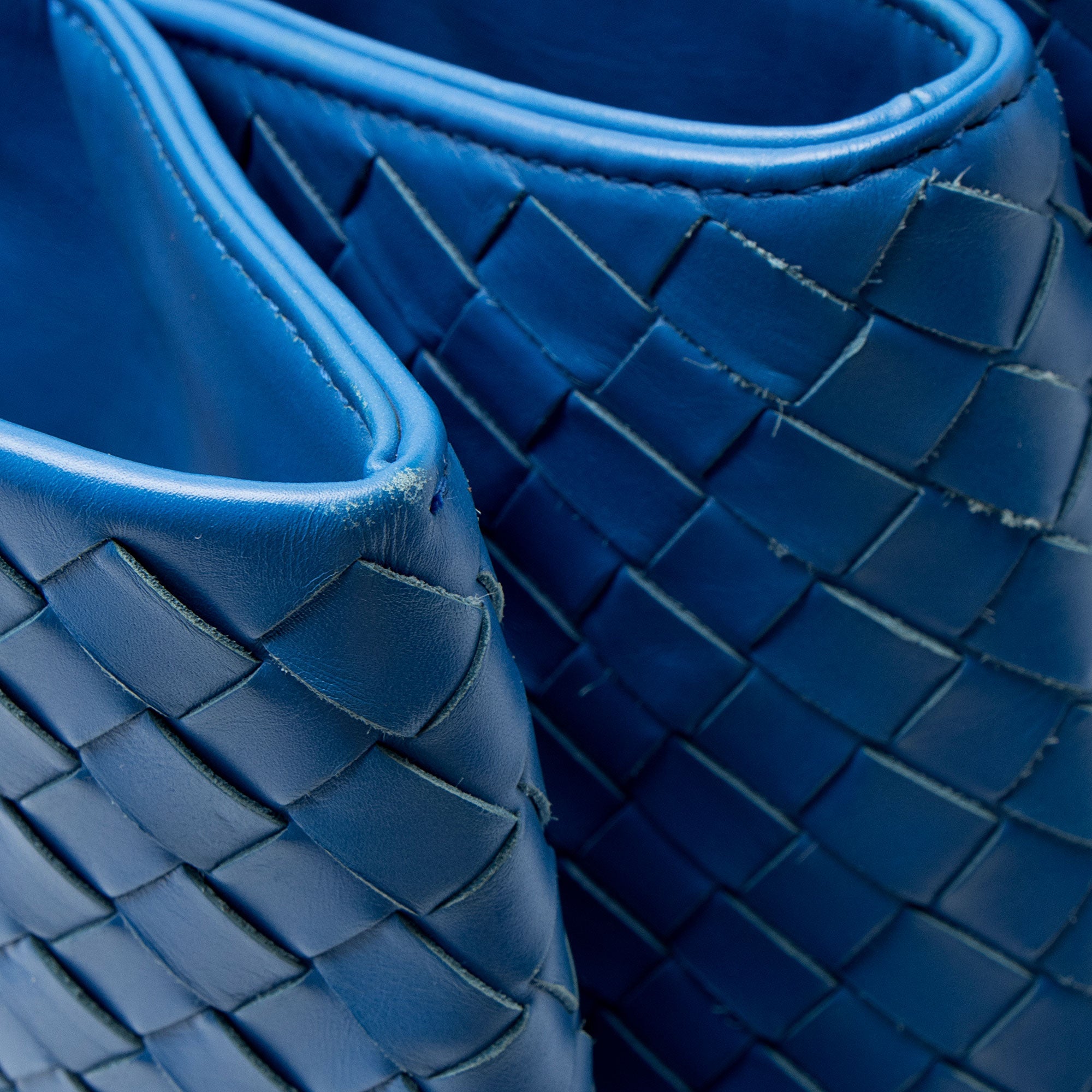 Bottega Veneta Intrecciato Nappa Roma Medium Satchel - Image 9