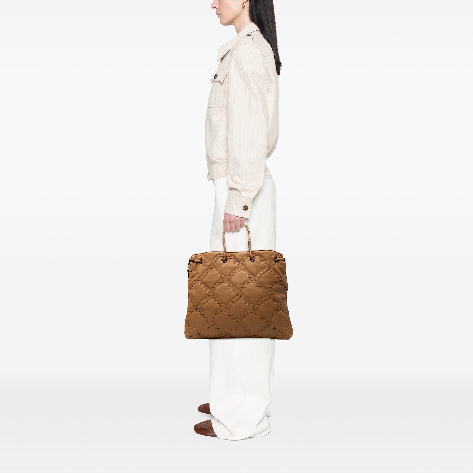 Bottega Veneta Intrecciato Trimmed Leather Croisette Drawstring Tote - Image 5