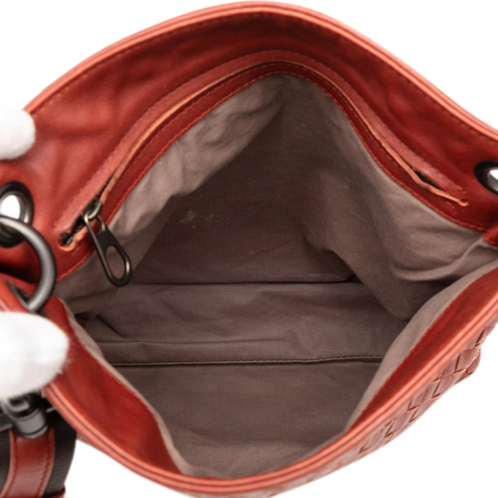 Bottega Veneta Leather Intrecciato Crossbody - Image 4