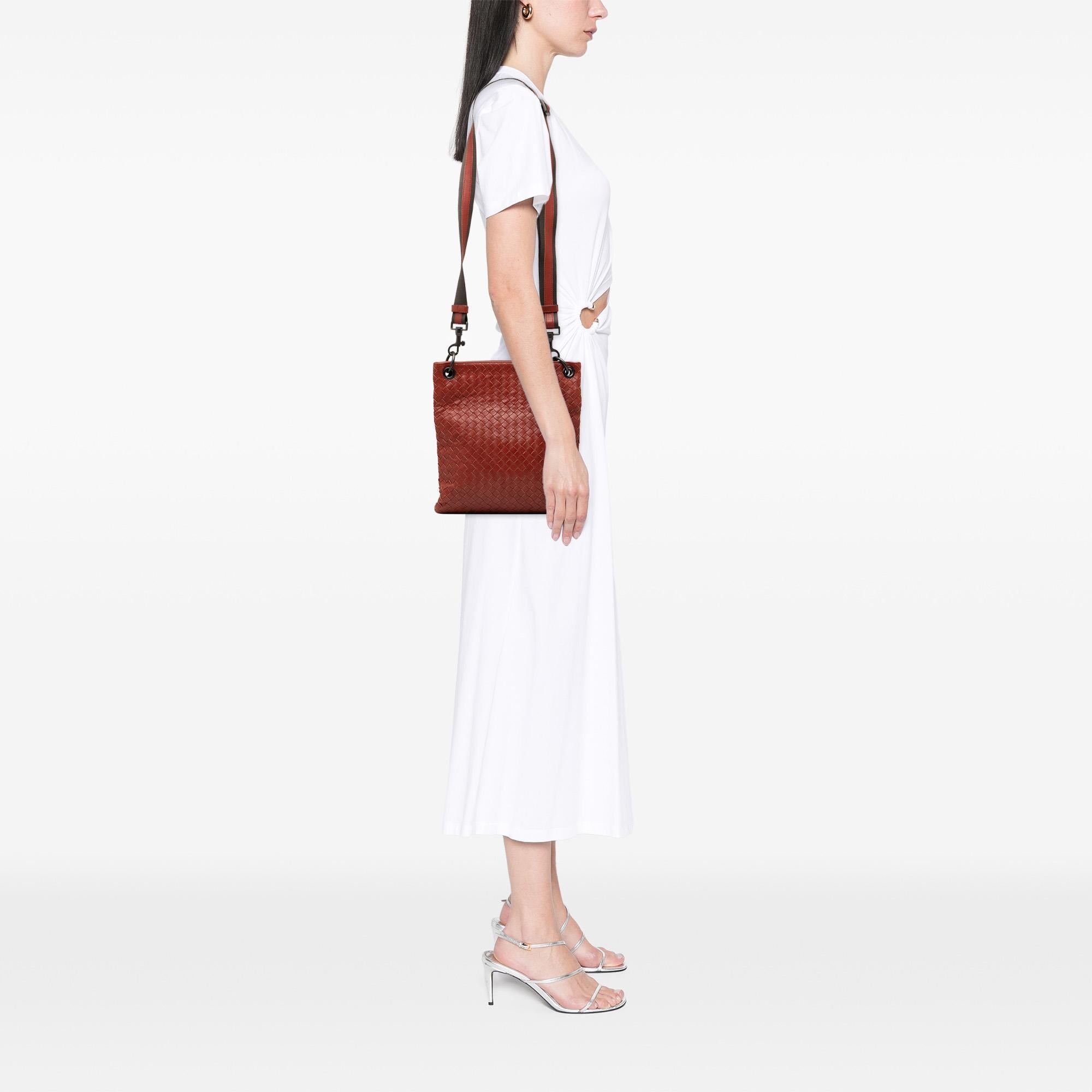 Bottega Veneta Leather Intrecciato Crossbody - Image 5