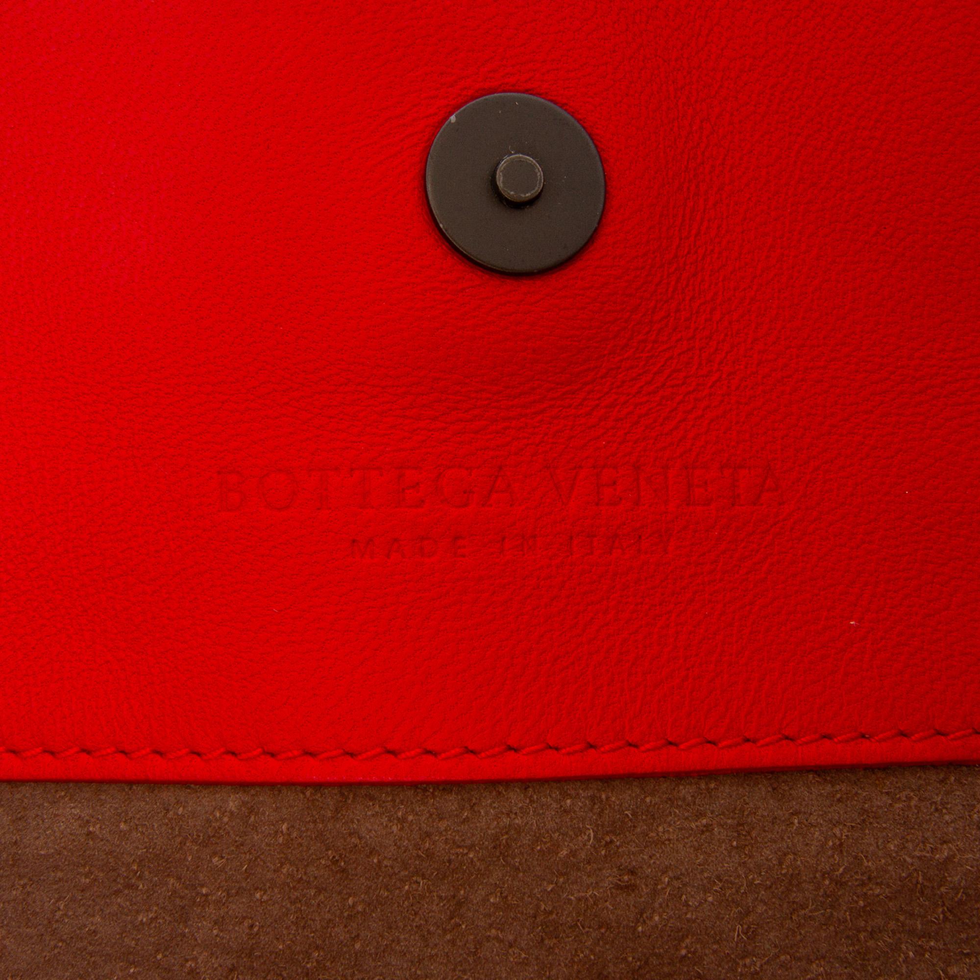Bottega Veneta Medium Nappa Intrecciato Double Chain Tote - Image 6