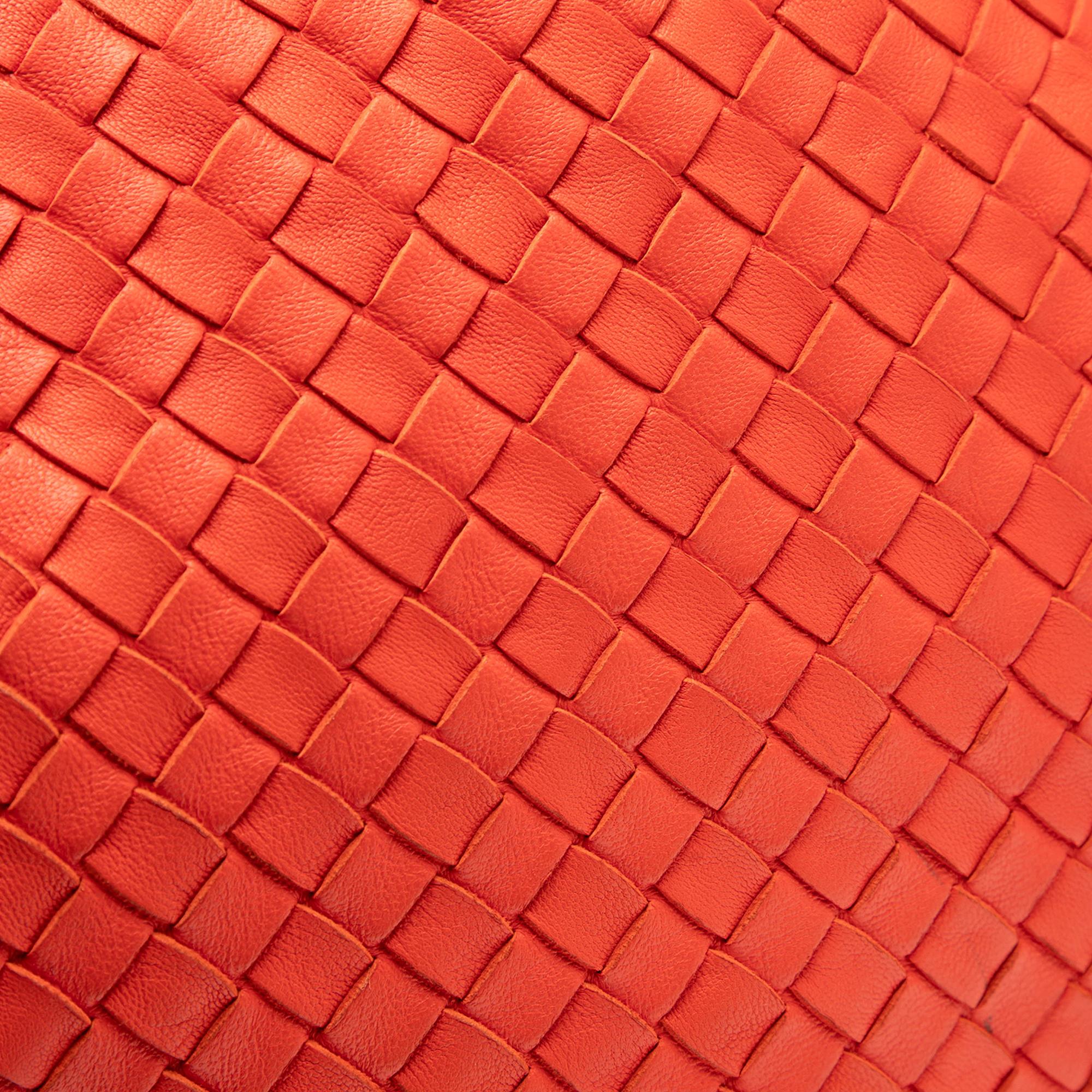 Bottega Veneta Medium Nappa Intrecciato Veneta Hobo - Image 8