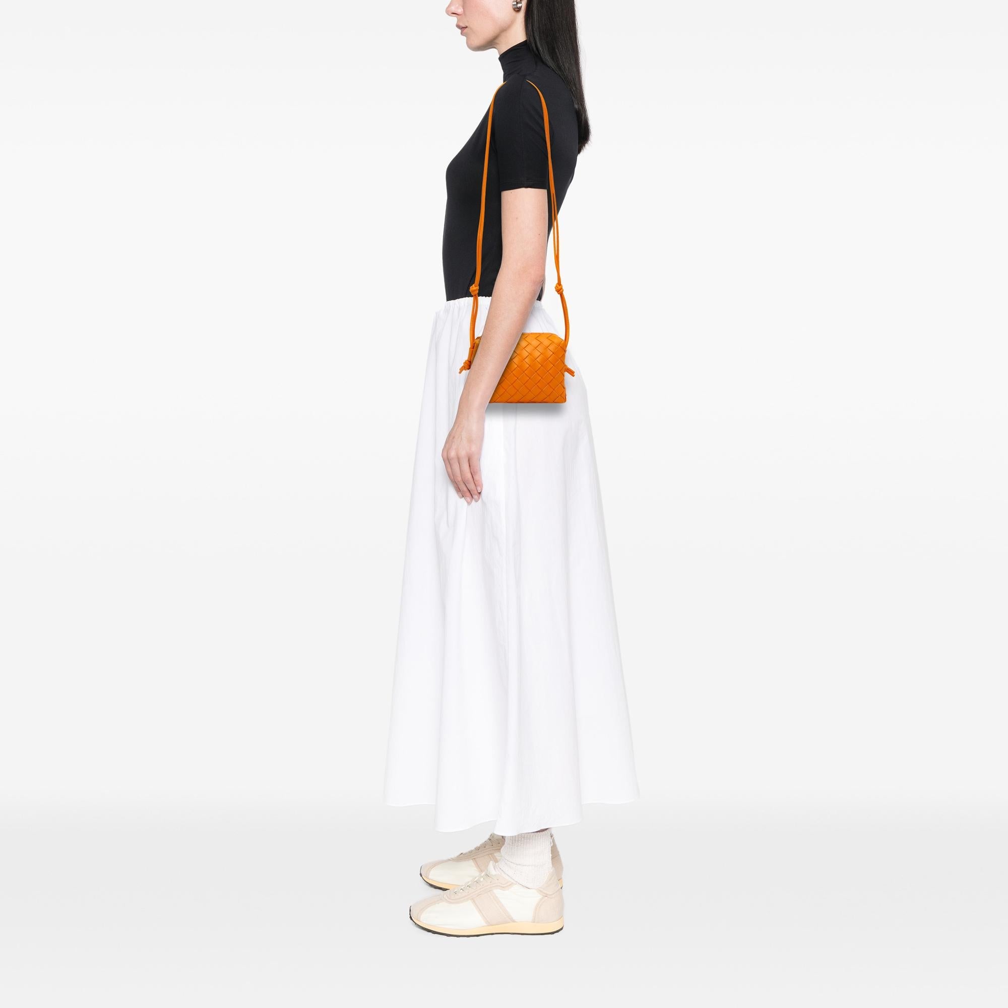 Bottega Veneta Mini Lambskin Intrecciato Loop Camera Bag - Image 5