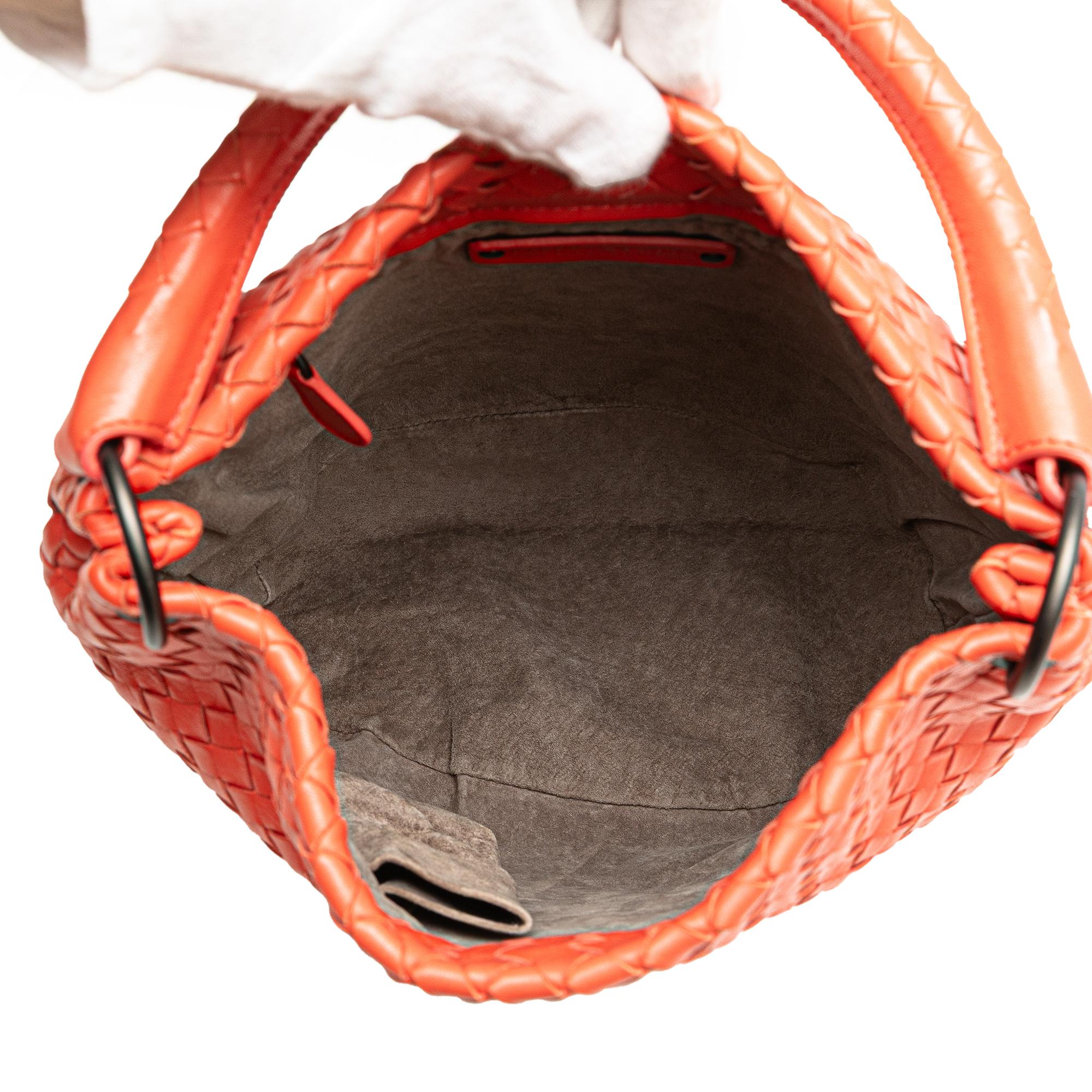 Bottega Veneta Nappa Intrecciato Bucket Bag - Image 4