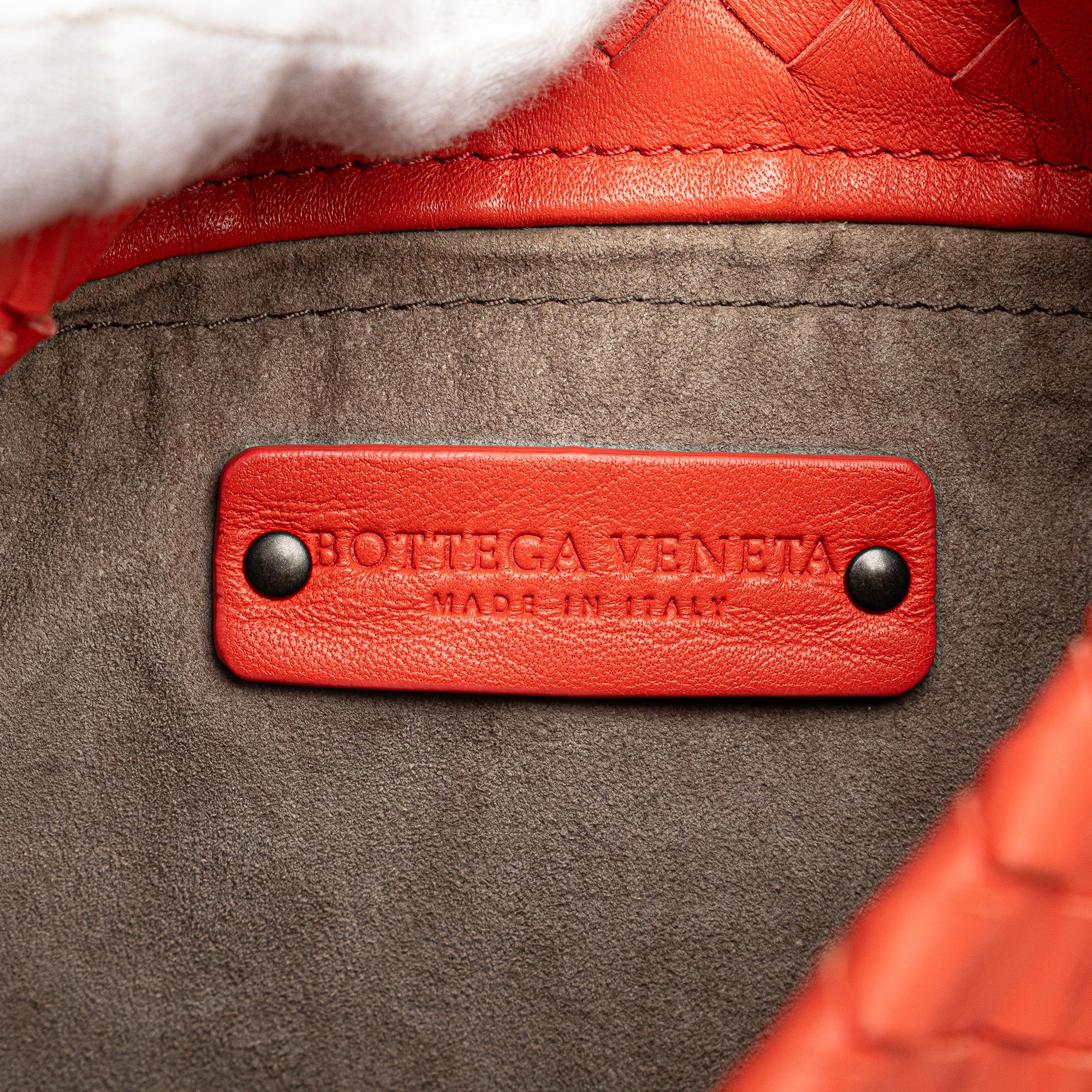 Bottega Veneta Nappa Intrecciato Bucket Bag - Image 6