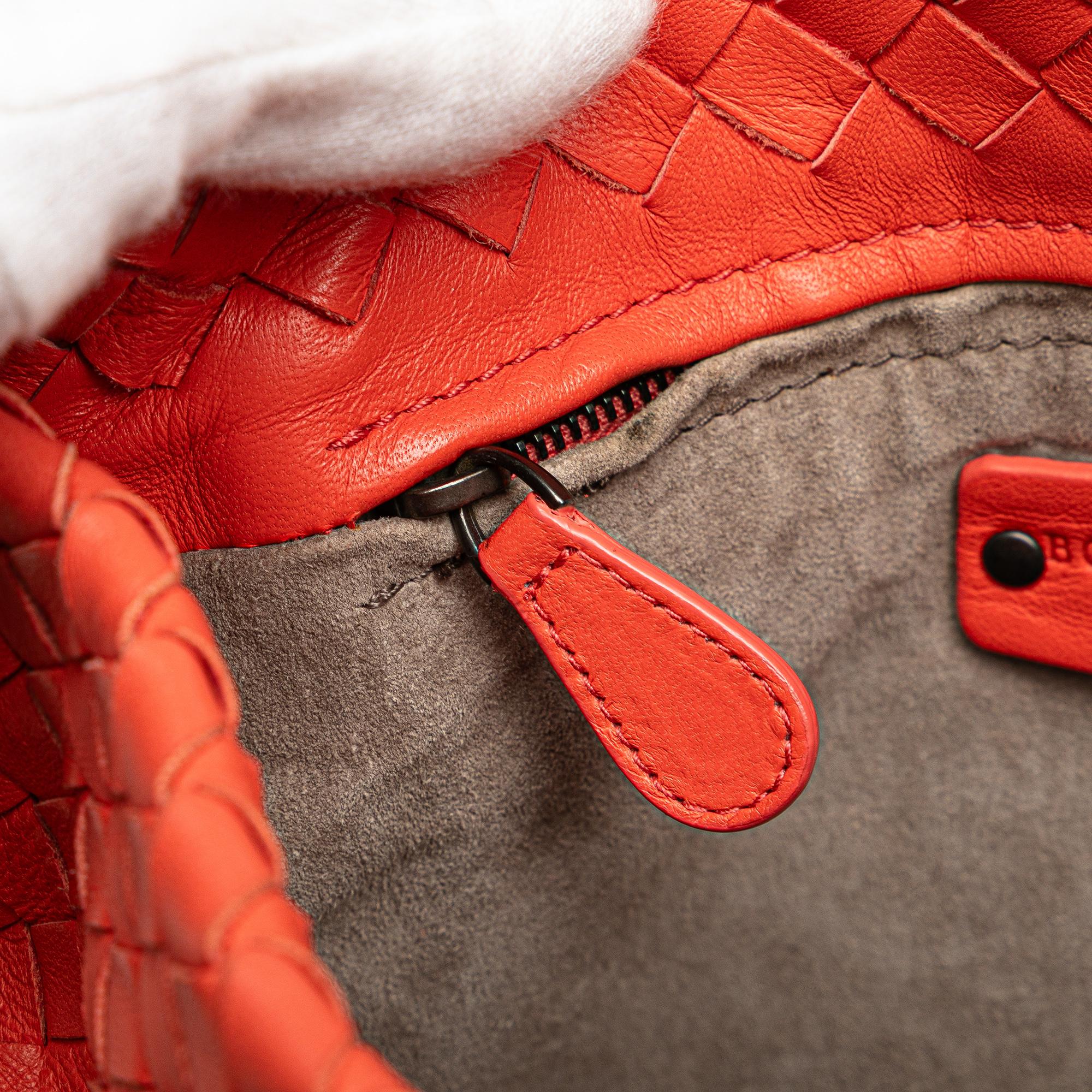 Bottega Veneta Nappa Intrecciato Bucket Bag - Image 7