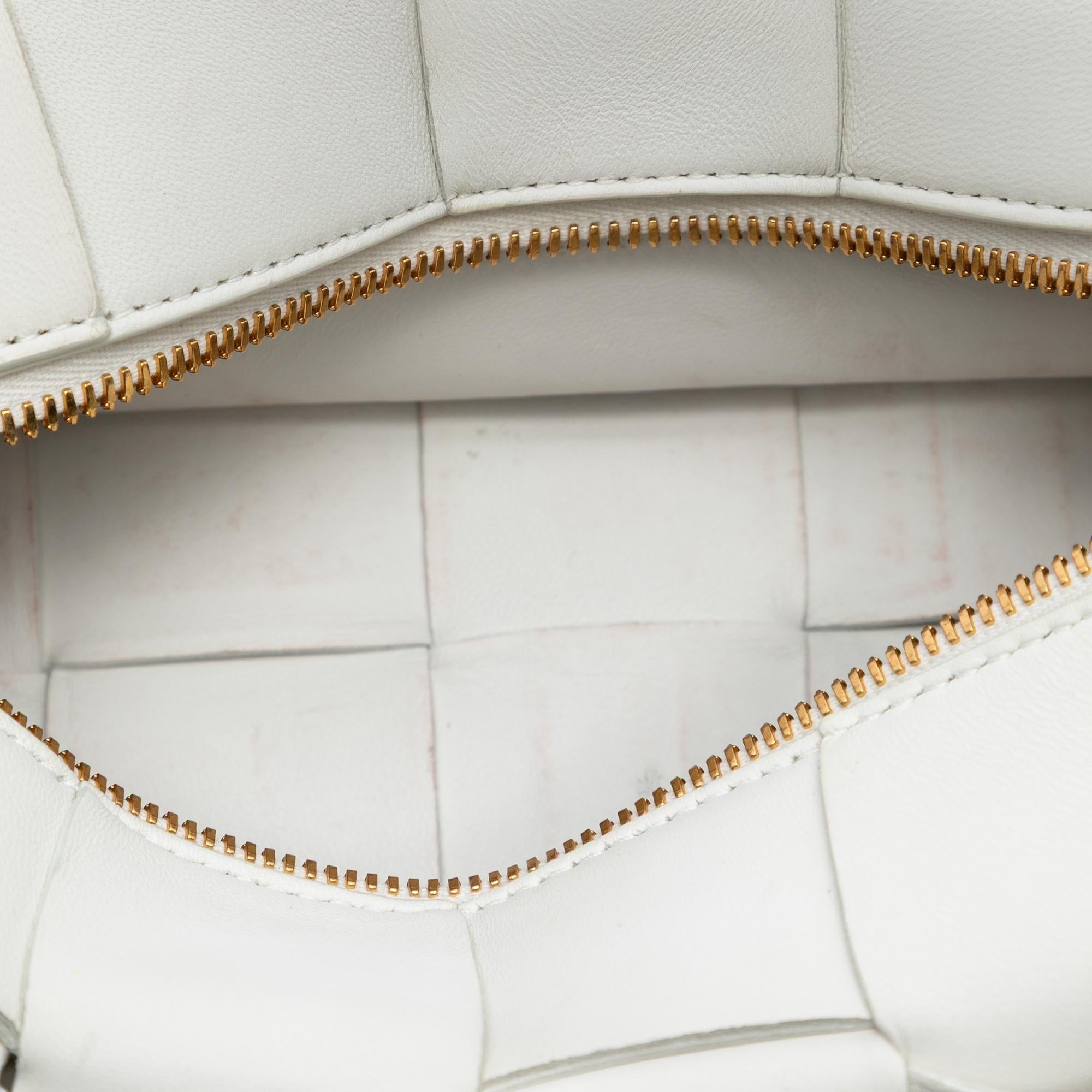 Bottega Veneta Small Lambskin Intrecciato Brick Cassette - Image 4
